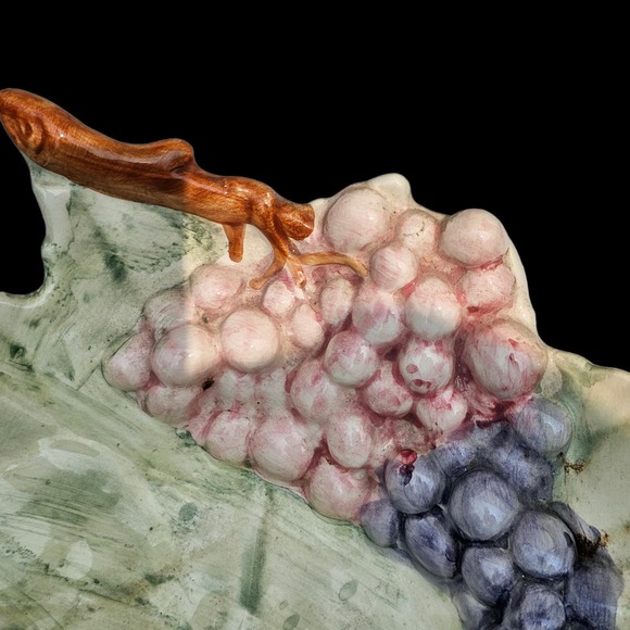 Grape leaf Bowl By Jay Willfred - Picture 3 of 5